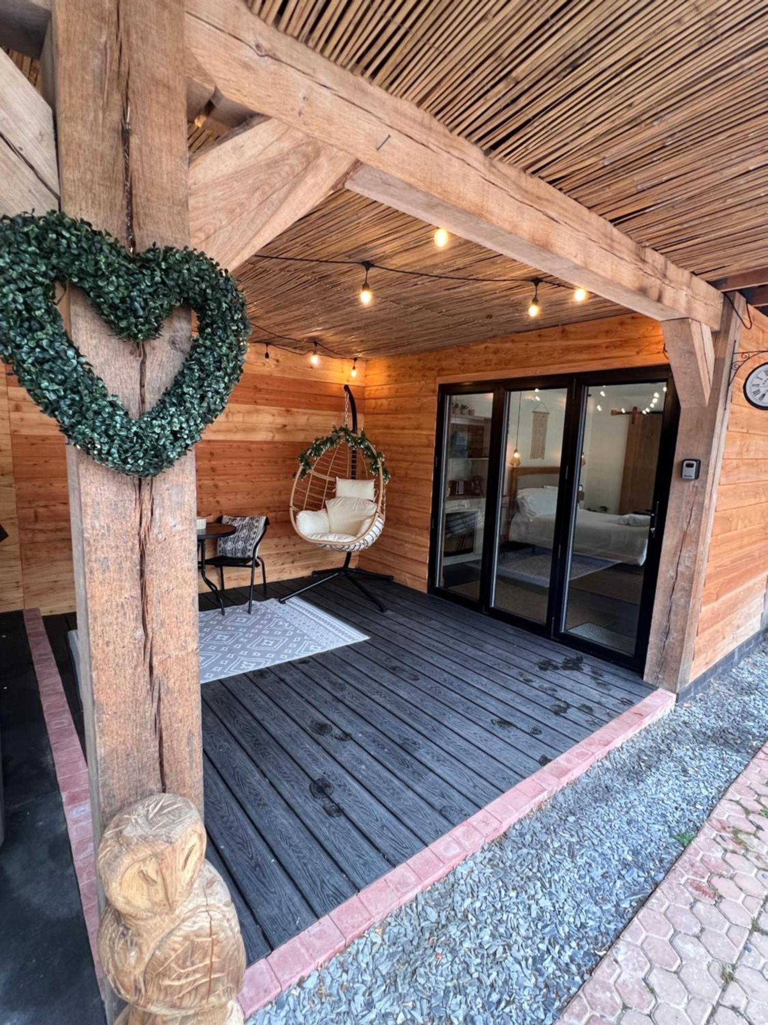 Luxury Courtyard Studio In 랑골렌 외부 사진