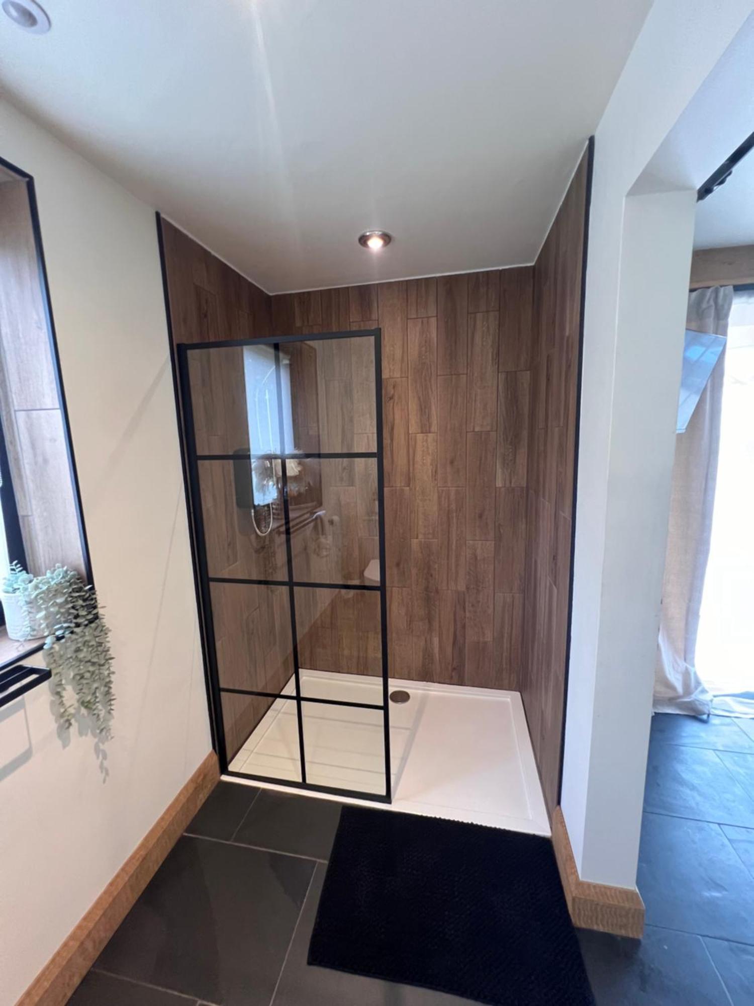 Luxury Courtyard Studio In 랑골렌 외부 사진